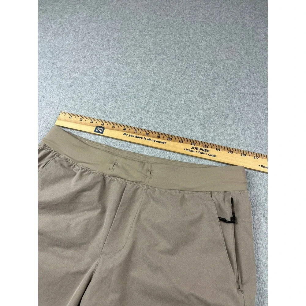 Western Rise Boundless Shorts Mens 32 Tan Brown Performance Gym Athletic Stretch